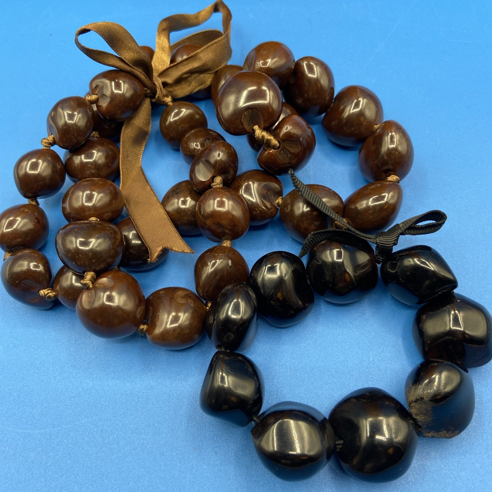 NECKLACE BRACELET vintage Set Hawaii large Kukui Nuts brown black 28″ ribbons
