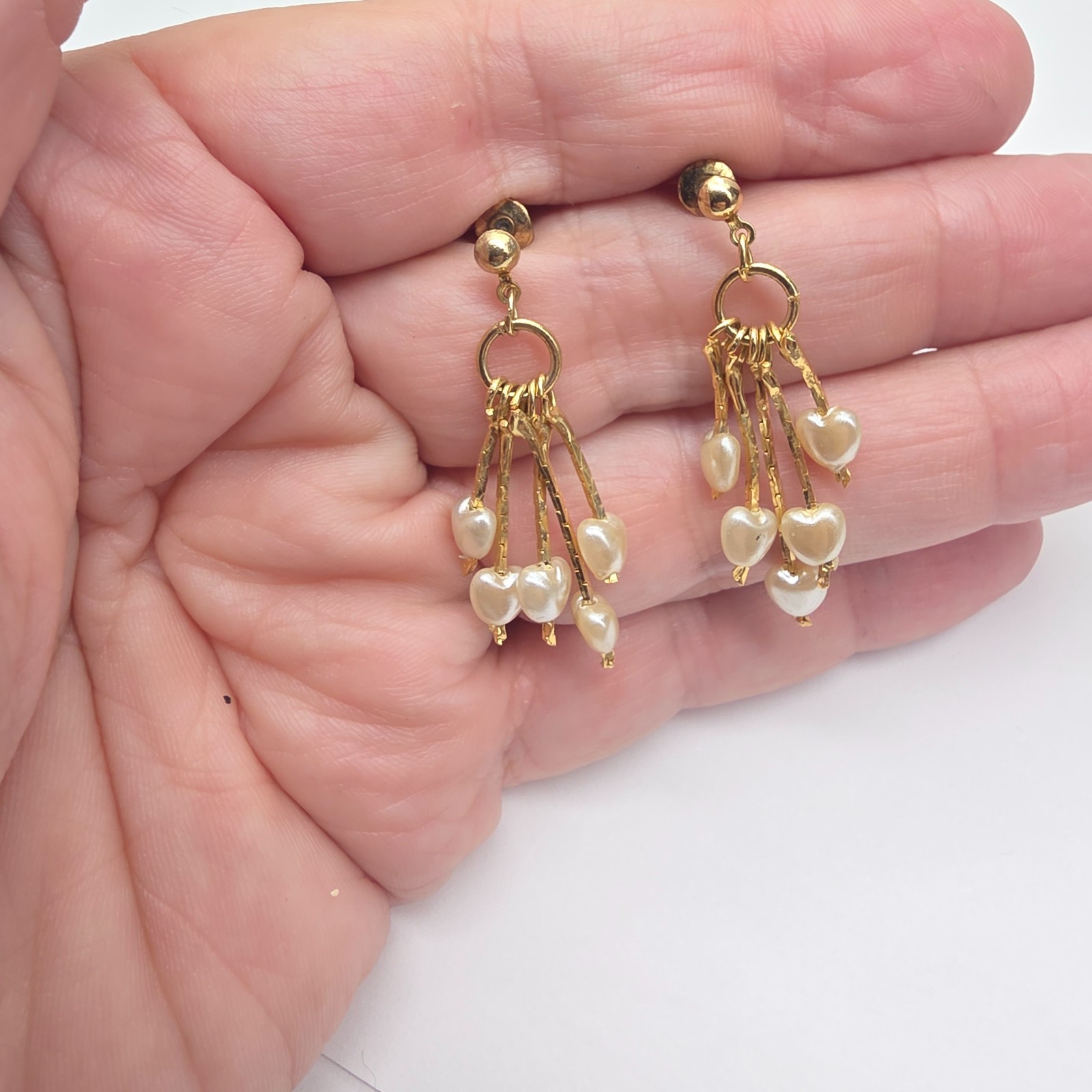 Off White Faux Pearl Heart Bead Chain Dangle Pierced Earrings Vintage
