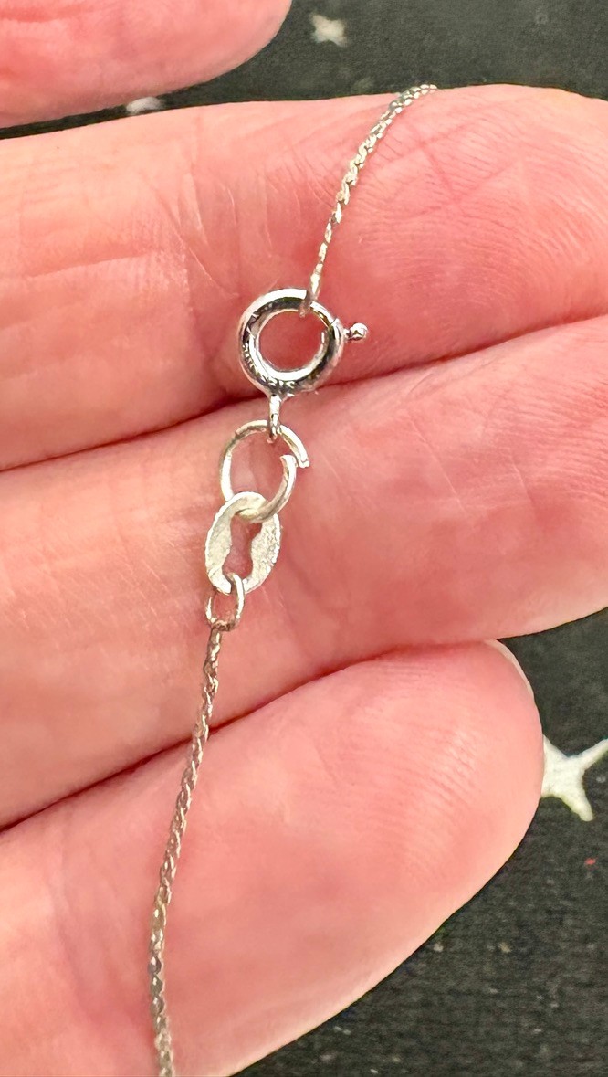 Vintage CW Sterling Silver Necklace 17″ 1.1 Gram 925