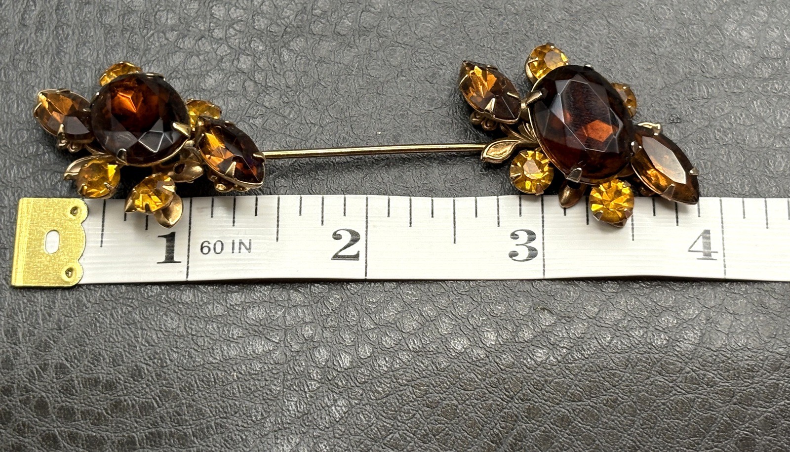 Vintage Gold Tone Brown Rhinestone Floral Cluster Jabot Stick Pin *Read