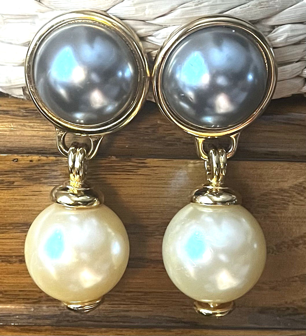 Joan Rivers 18” Faux Pearl Necklace and Statement Earrings Set – Cream & Gray