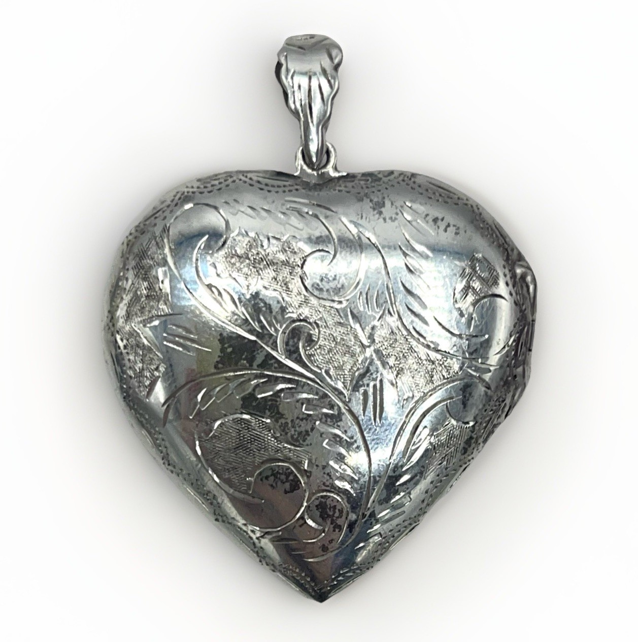 Vintage 925 Large Puff Ornate Etched Hollow Heart Locket Pendant Sterling Silver
