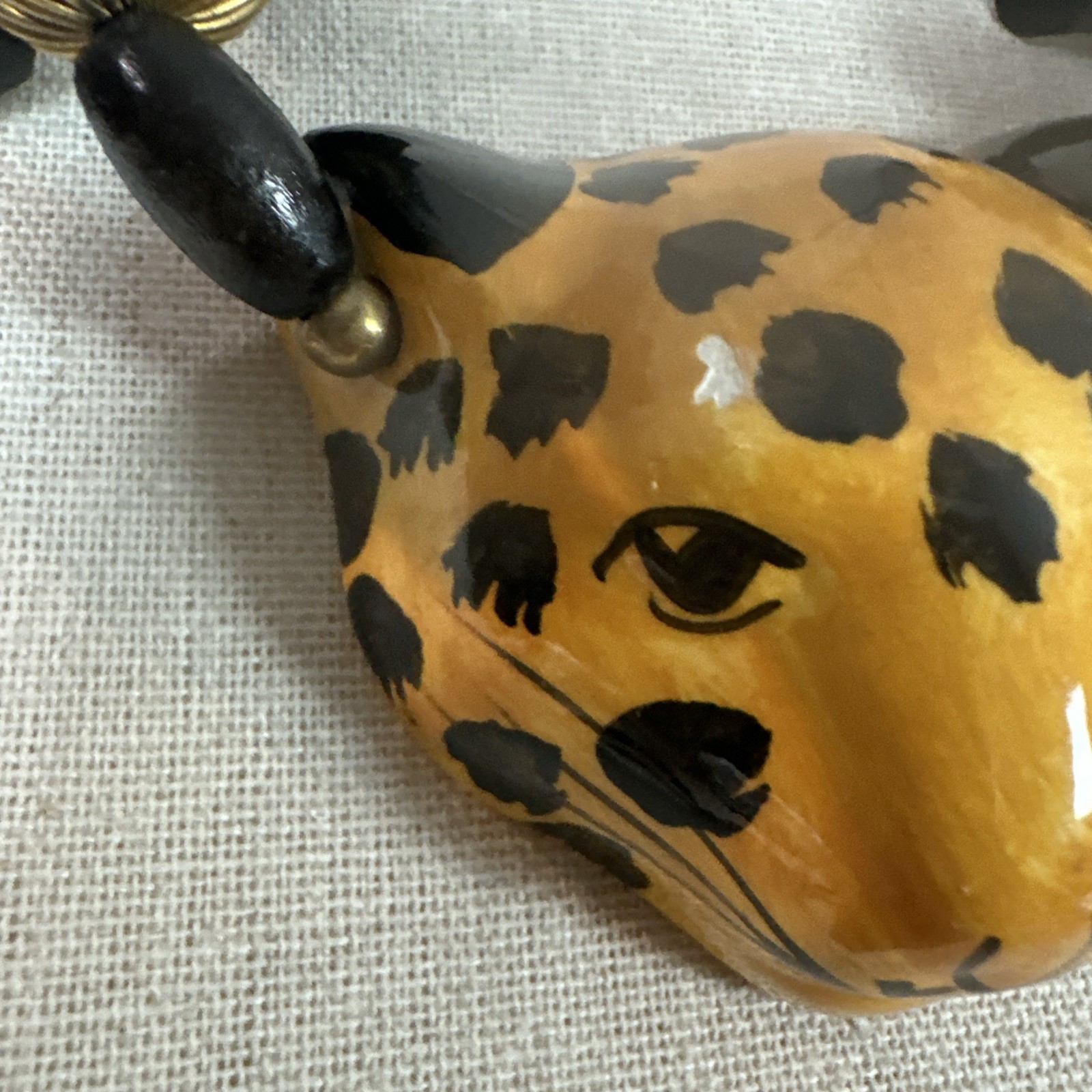 VINTAGE COCO WOOD CERAMIC CAT CHEETAH LEOPARD LION Statement NECKLACE