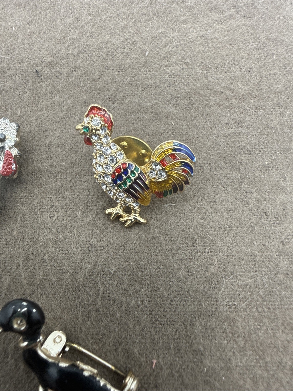 Vintage Mixed Lot of Brooches Pins Animals Gold and Silver Tone Bird Theme