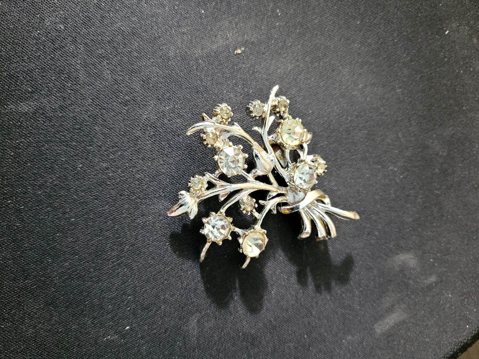 Vintage Floral Rhinestone Bouquet Design Silver Tone Jewelry Brooch
