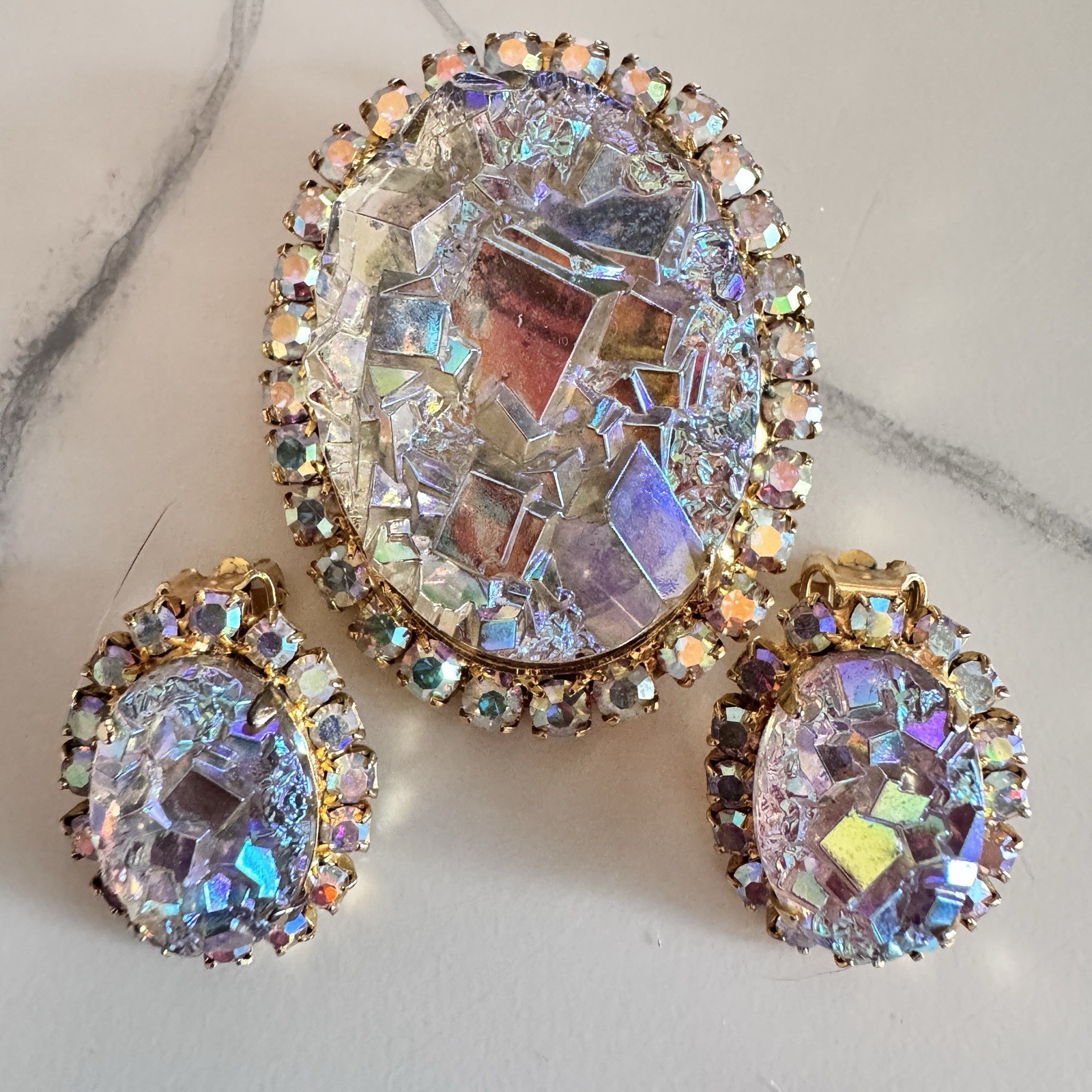 VTG Juliana Geode Brooch Iridescent AB Aurora Borealis Book Piece