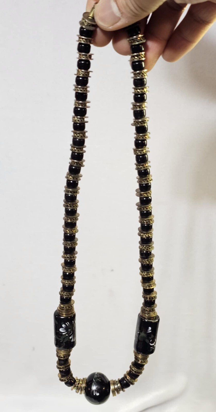 vtg Thick Necklace w/ Metal & Black Glass Beads w flowers 23.5in-Heavy 123g- S88