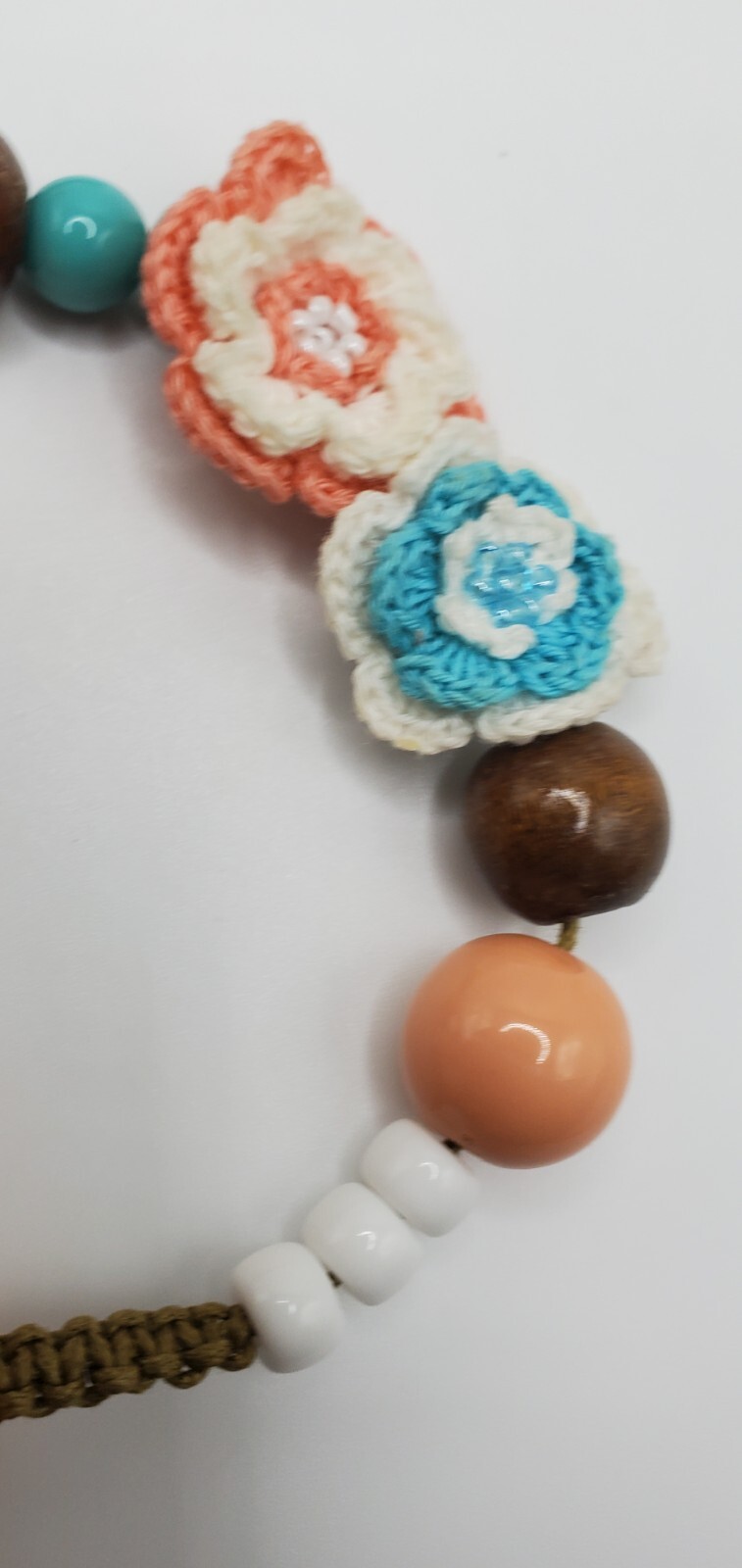 Vintage Plastic, Wood and Crochet Beaded Necklace 18″ Marked Gwen woo1