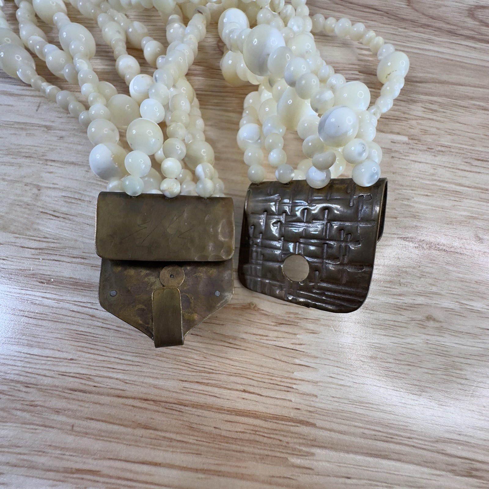 VTG Artisan Necklace Charlene Biesele Mother of Pearl Bead & Repousse Brass 20″