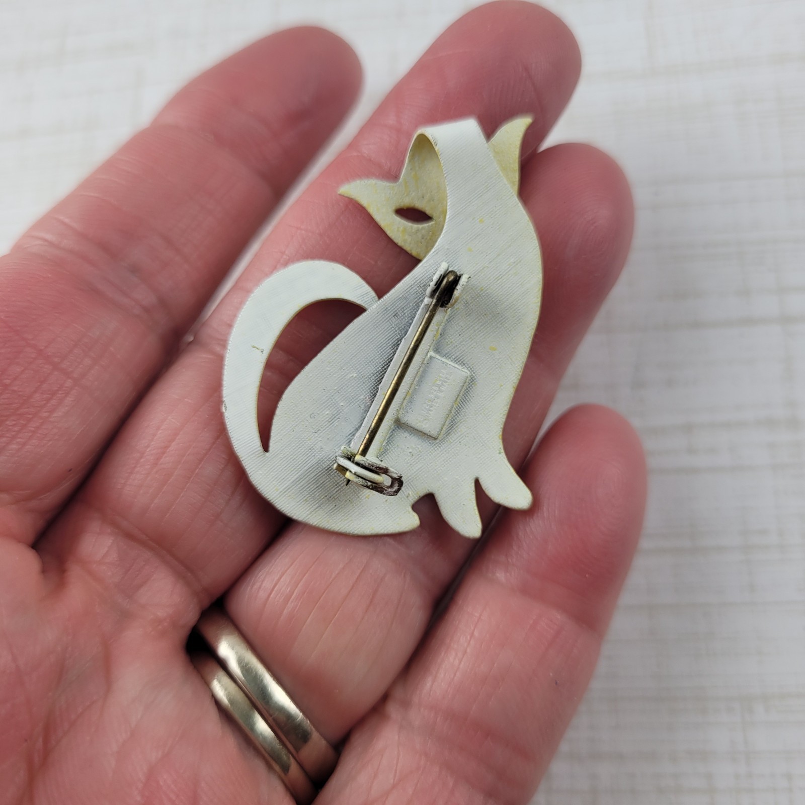 Cat Brooch Metal Enamel Painted Flowers Yellow Multicolor Prettier In Person