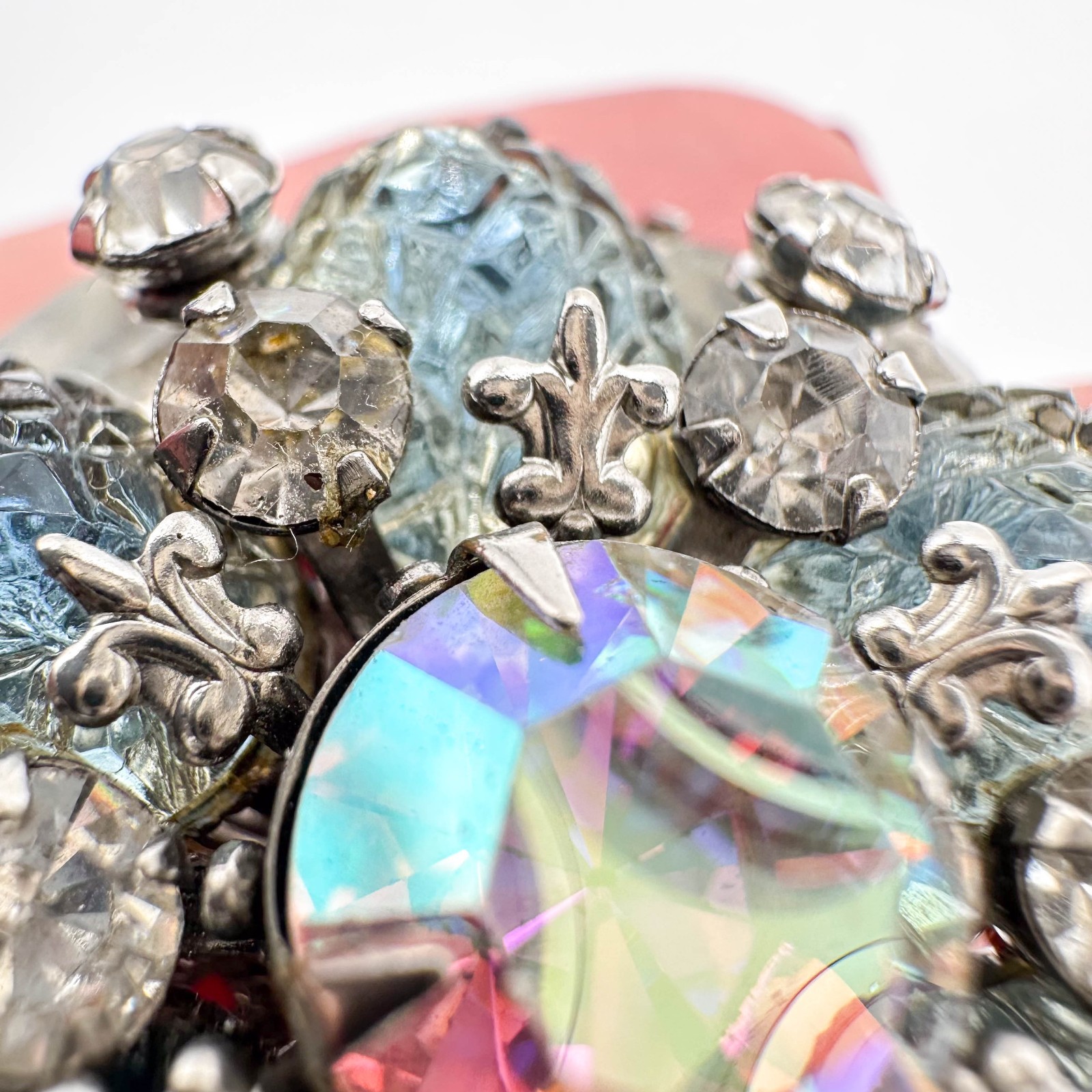 Vintage Brooch AB Icy Blue Molded Stones Silver Tone Tiered Rivet Unsigned 1.5″D