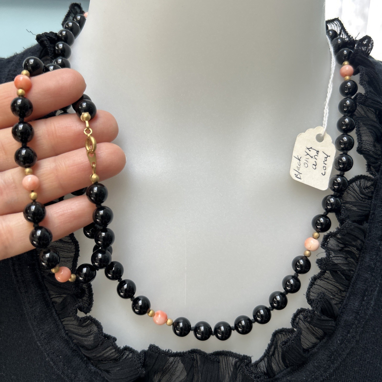 VTG Black Onyx & Coral Hand Knot Necklace 20” & Bracelet 8” Set