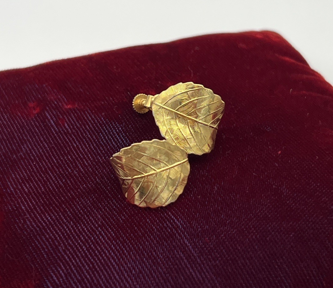 Vintage Napier Gold Tone Leaf Screw-Back & Clip-On Earrings Adjustable Signed