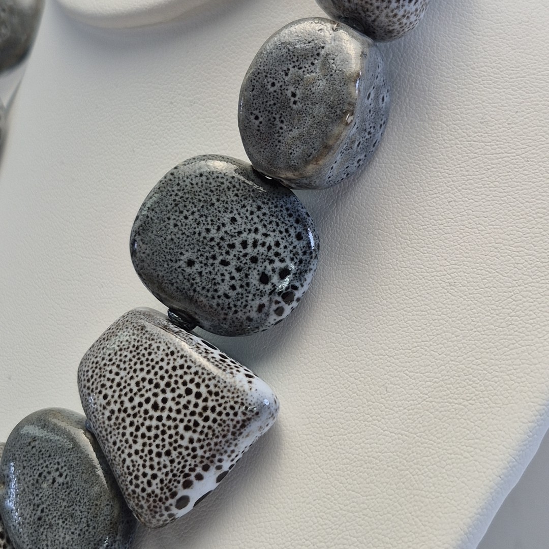 Vintage AKR Amy Kahn Russel Sterling Silver 925 Grey Ceramic Beaded Necklace