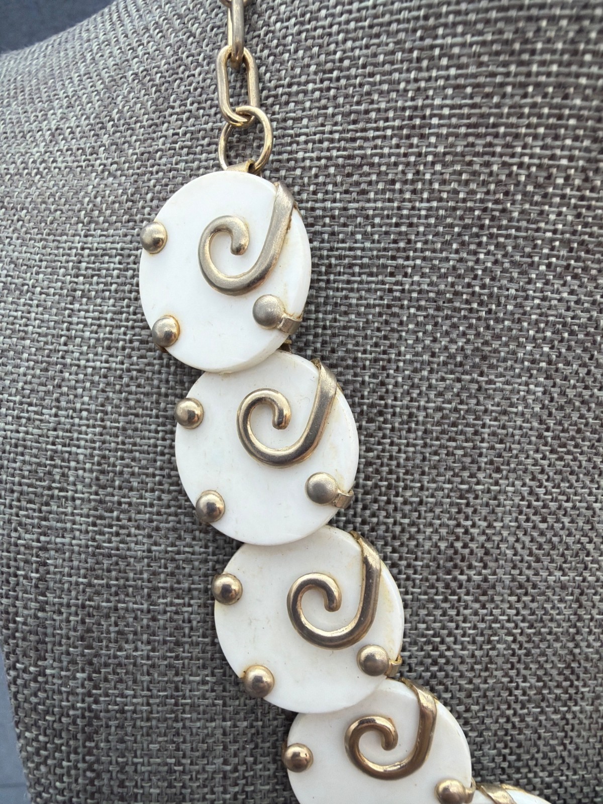 Vintage Swirl Necklace 16 In As Is White Disc Gold Chain Link Retro MCM Glam