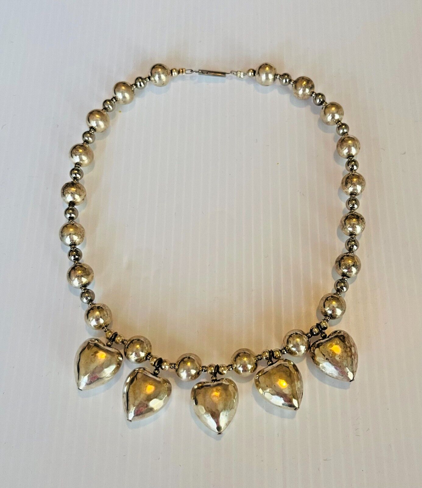 Vintage 1980s Puffy Hearts Beaded Station Silver Tone 16″ Necklace