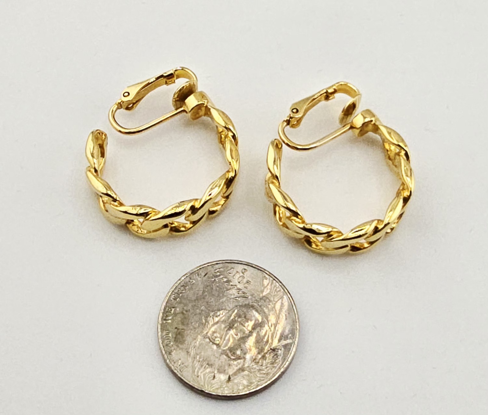 MONET 36″ LENGTH FIGARO CURB LINK NECKLACE☆ 1″ CLIP-ON EARRINGS☆GOLD-PLATED☆EC☆