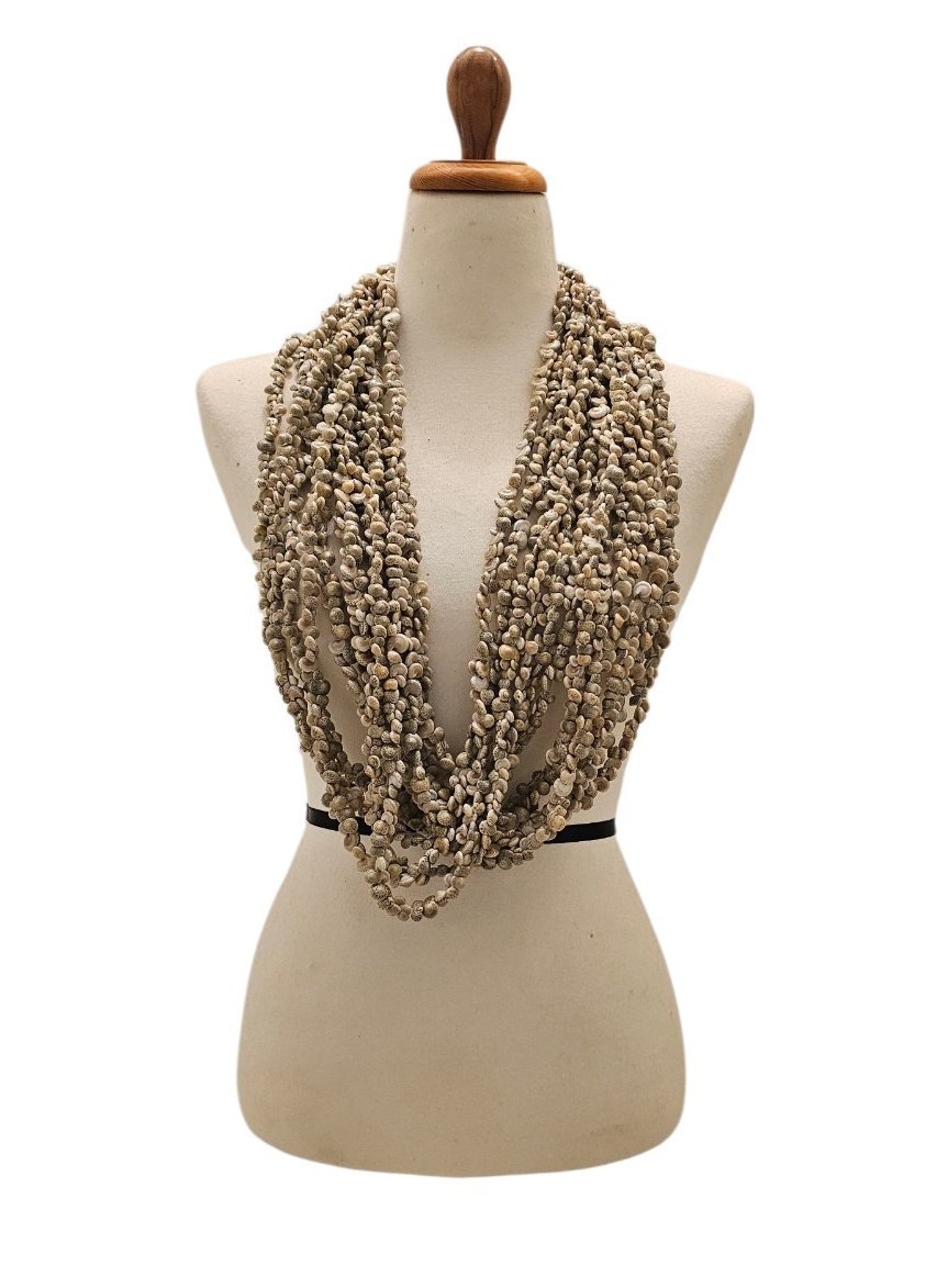 Beige Umbonium Hawaiian Snail Shell Lei Necklace 10 mm 39 in