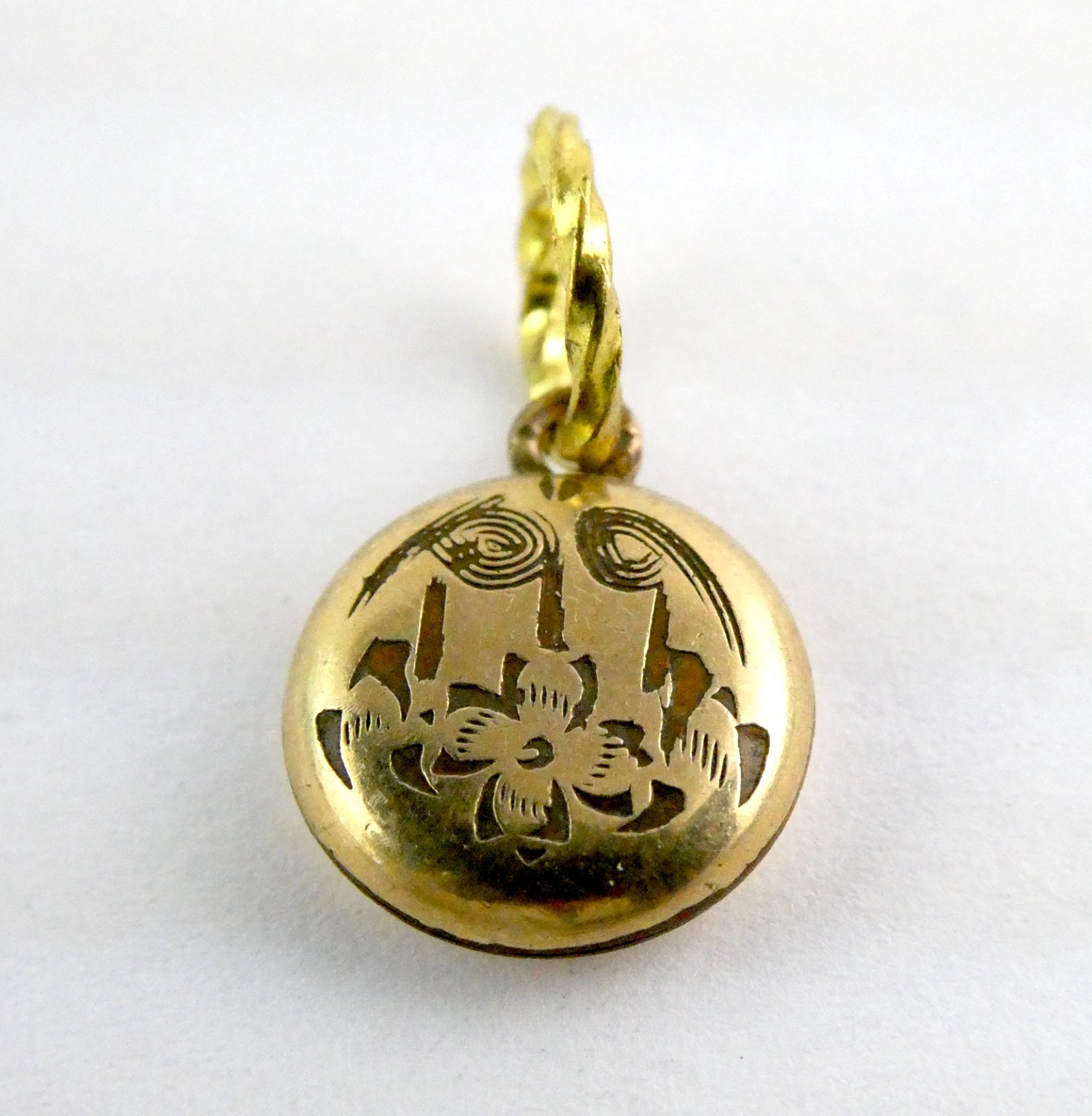 Vintage Unmarked Etched Gold Fill Floral Charm Pendant 1.6g .75 Inch Length