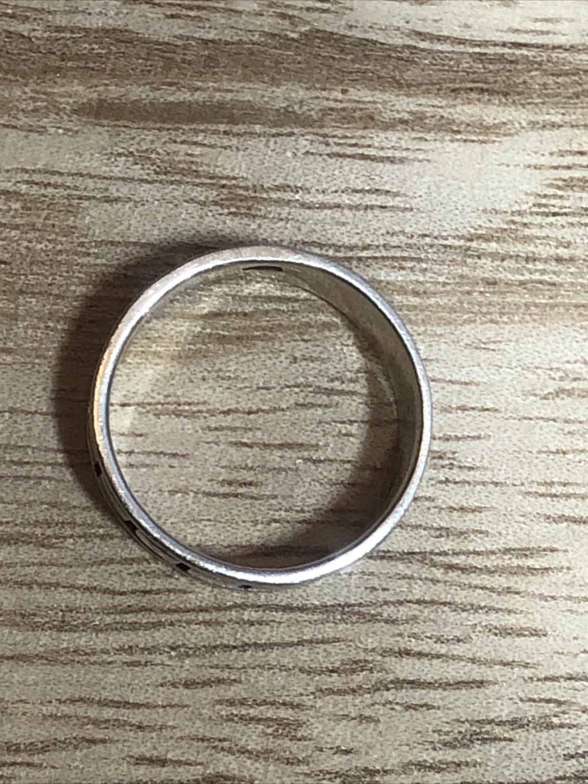 b.45. Signed Sterling Silver Vintage Patterned 8.4mm Band Ring Size 8.5s, 4.8g