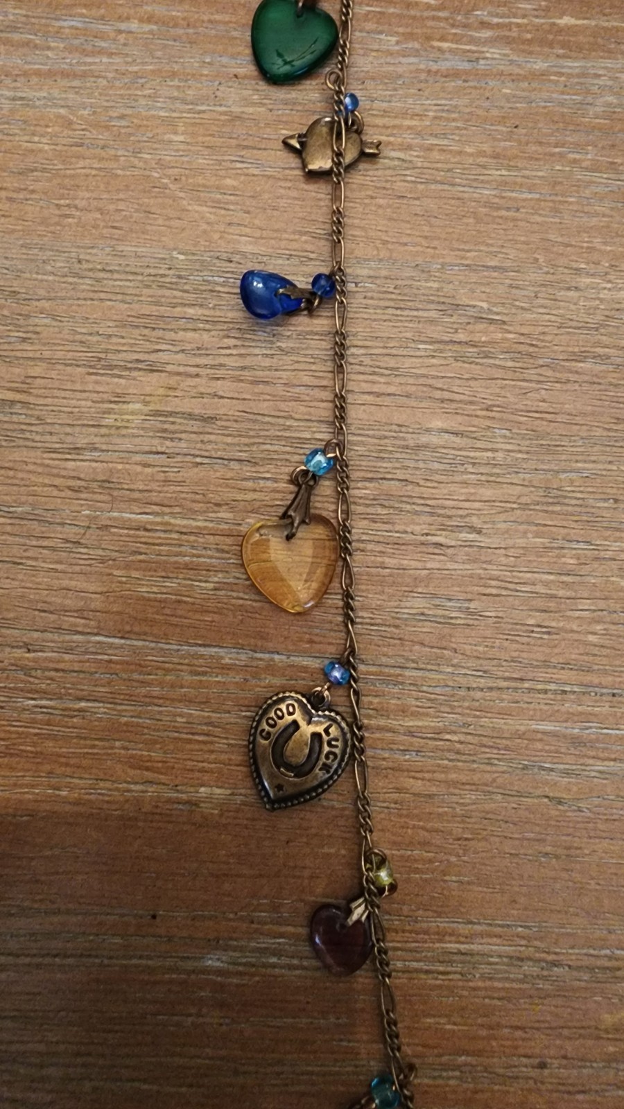 VTG Glass Works Studio G.W.S Signed Glass Hearts Charm Necklace – 42″ Length Wow
