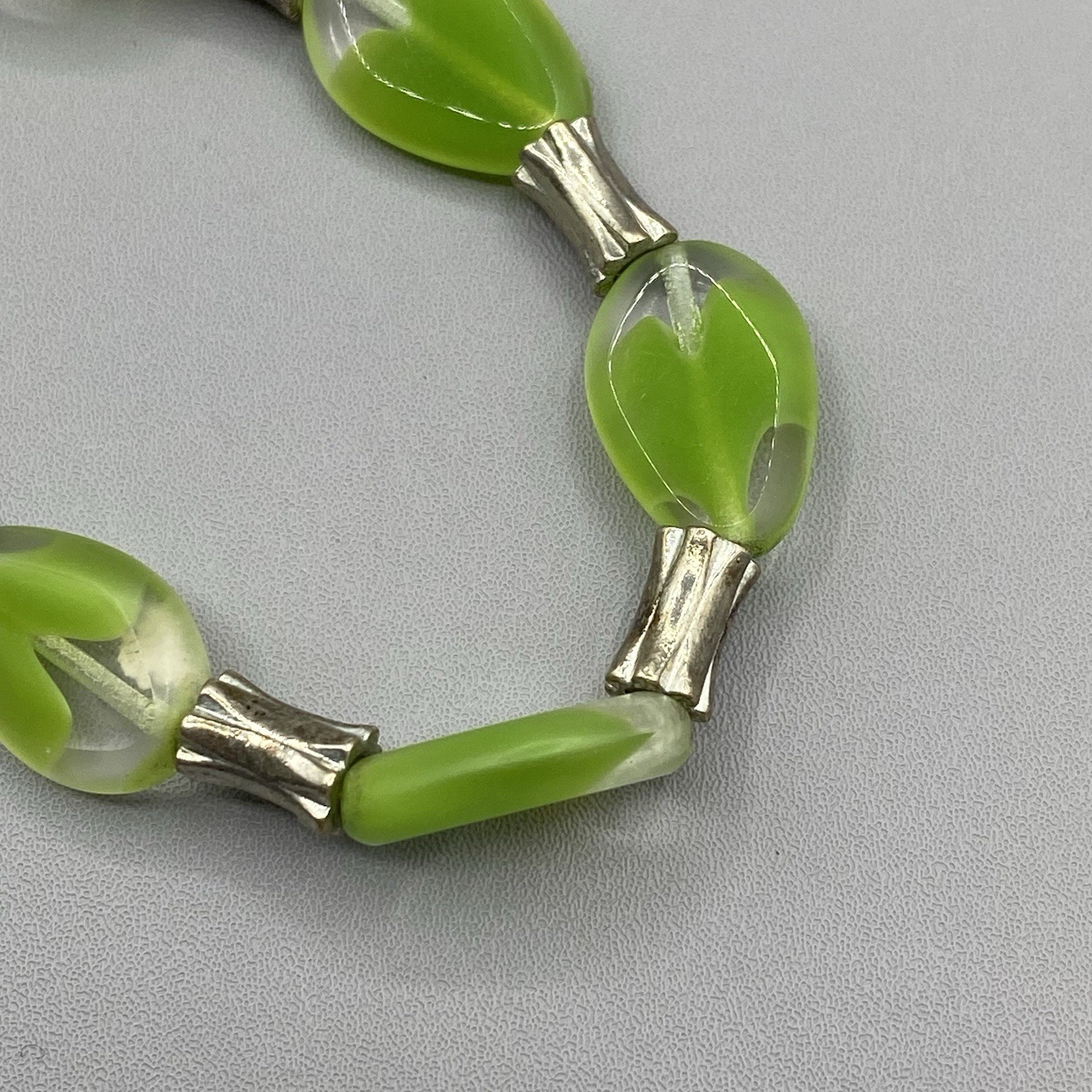 Lime Green Givre Glass Beaded Bracelet Stretch Silver Tone Spacers 6.5″