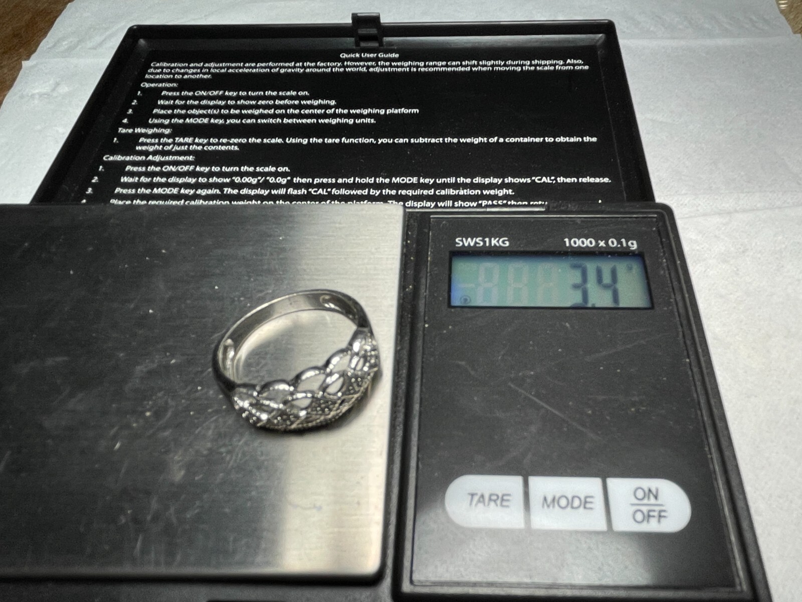 Vintage Sterling Silver 925 Ring filagree Design 3 Dimond Chips Size 8.75) 3.4G.