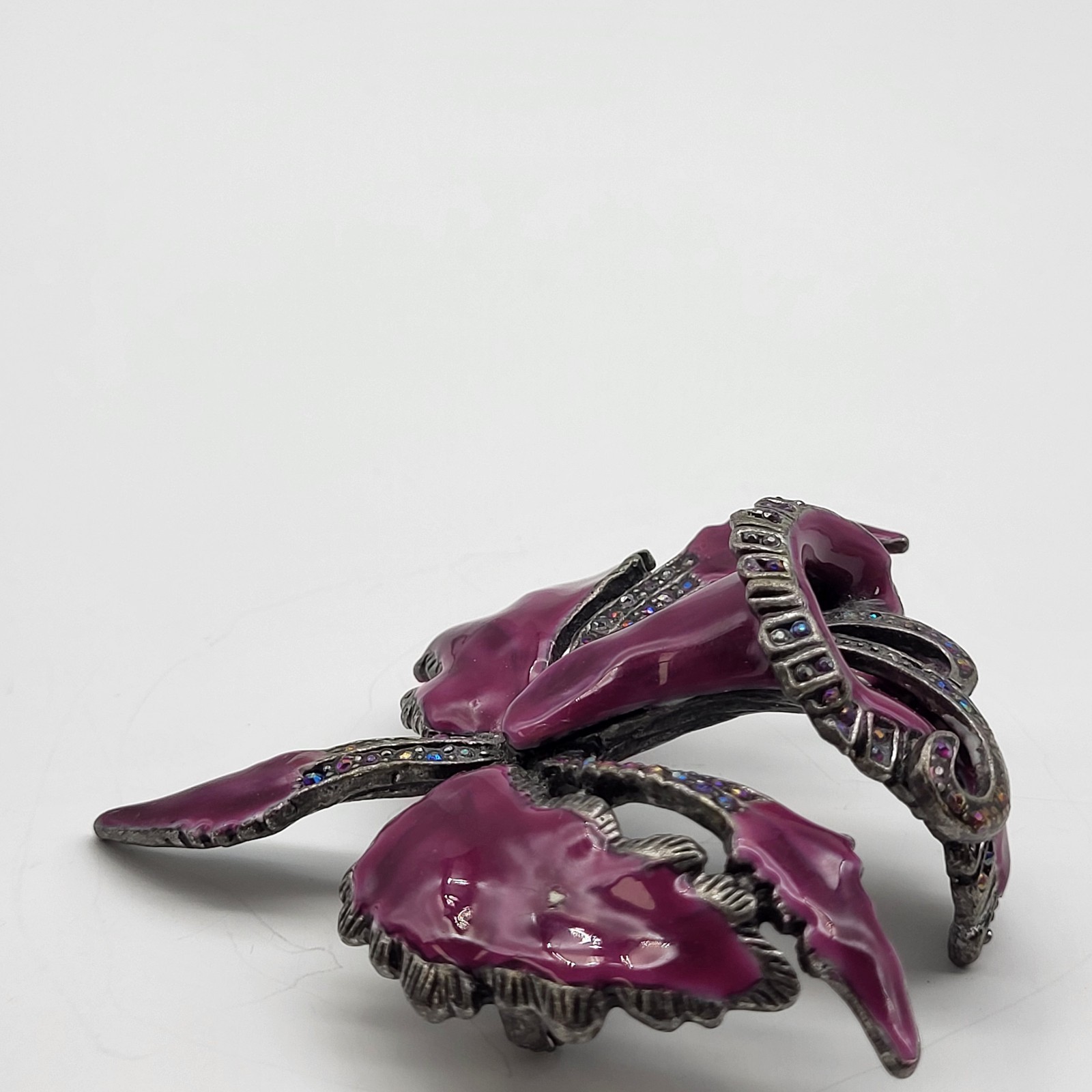 Stunning Purple enamel rhinestone Orchid Flower Brooch pin Realistic Botanical
