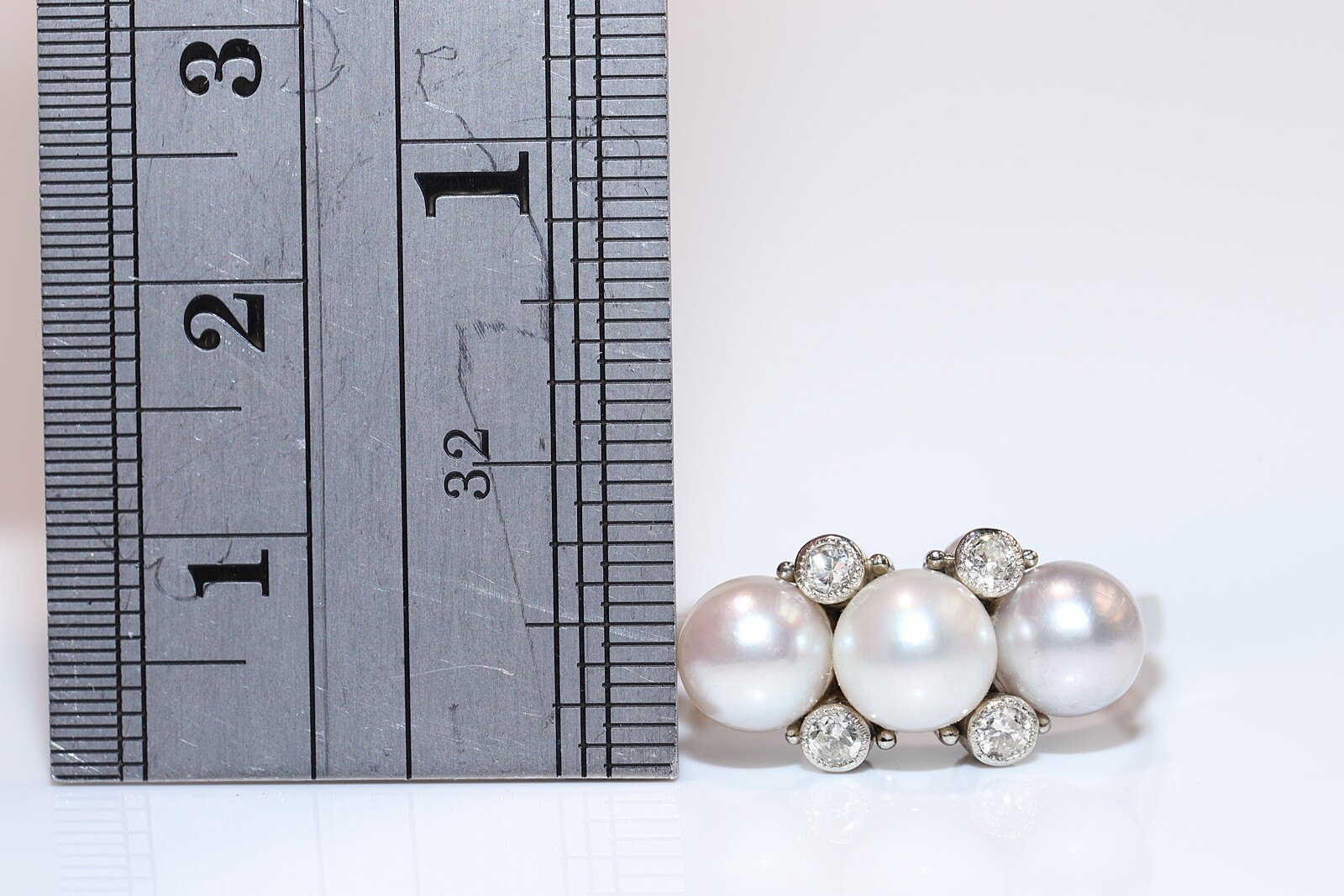 Vintage Circa 1970s handcrafted 14k Gold Natural Diamond And Pearl Ring