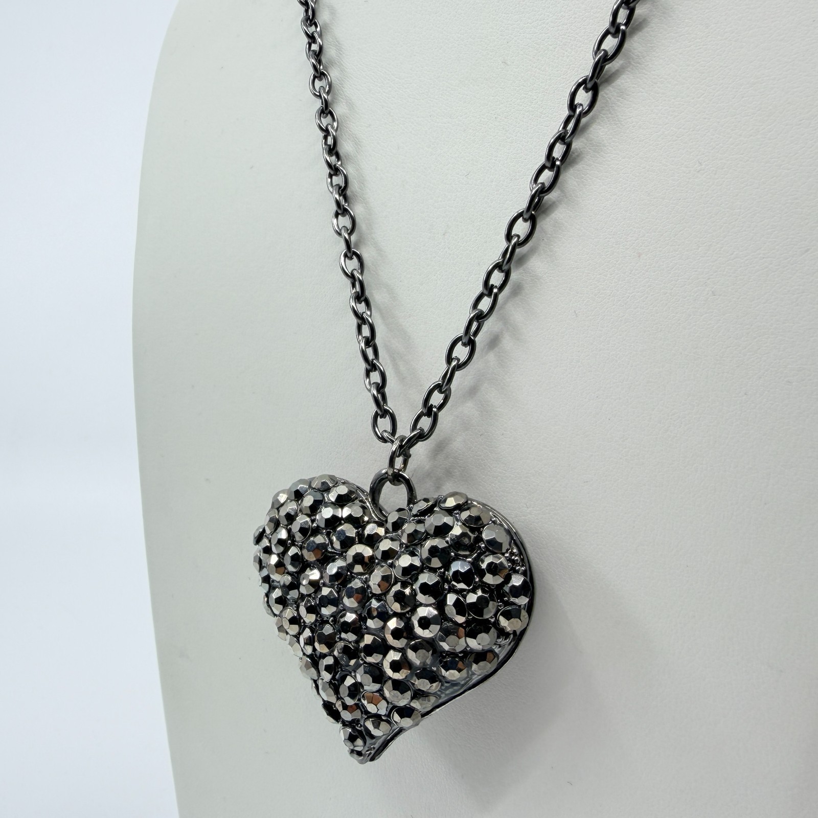 Vintage Y2K Gunmetal Pave Rhinestone Puffy Heart Pendant Necklace Grunge Goth