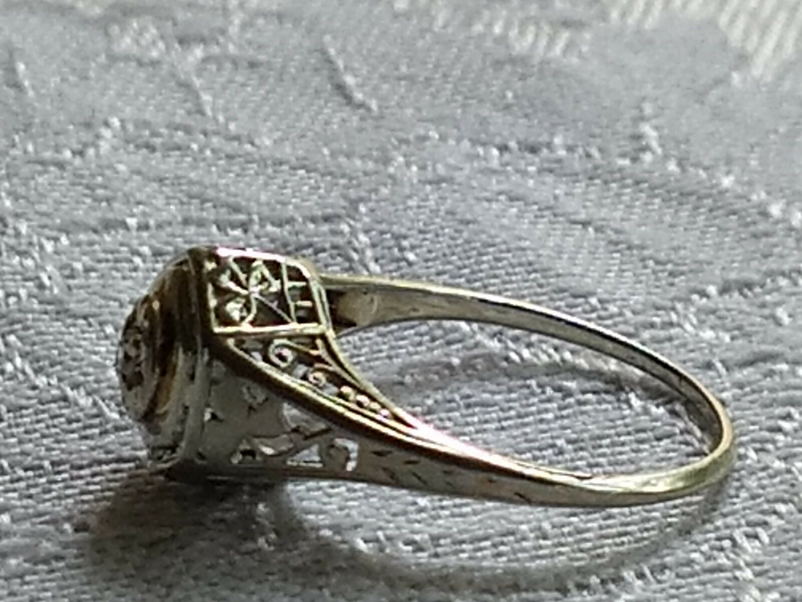 Antique Victorian 18K White Gold Filigree Small Solitaire Diamond Ring SZ 5 3/4