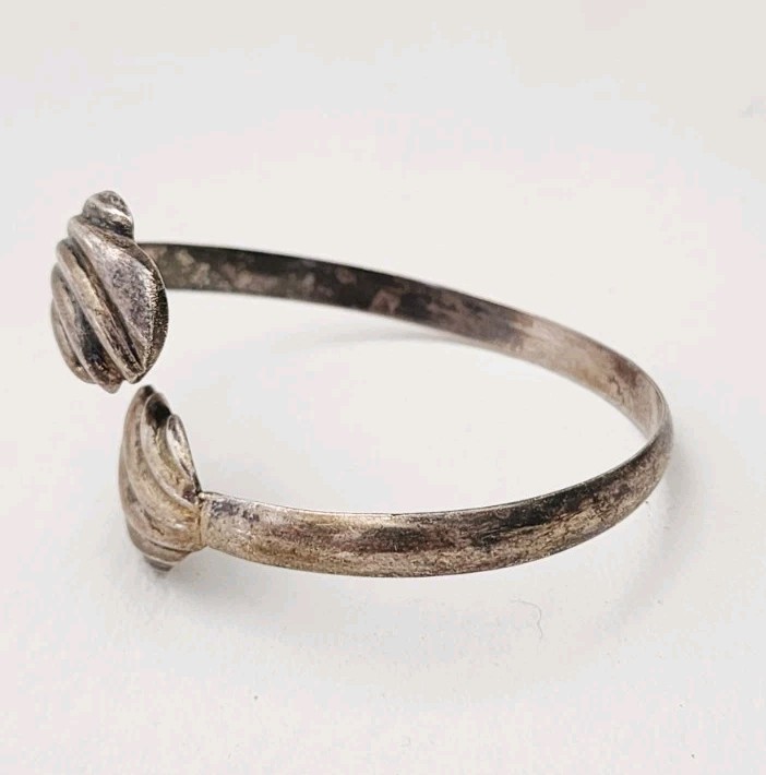 Vintage Solid Sterling Silver Clam Shell Cuff Bracelet Adjustable 7”, 17.48g