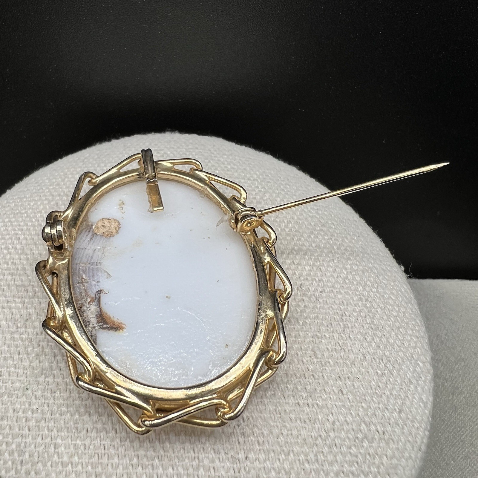 Horse Cameo Convertible Brooch Pendant Necklace Gold Tone Faux Pearl Vintage