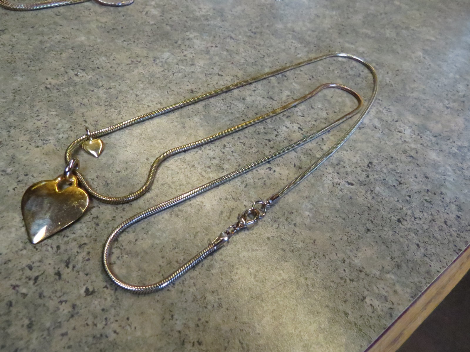 Vintage Chunky Heart Necklace Nicely Weighted 30″L Gold Tone Lobster Claw Clasp