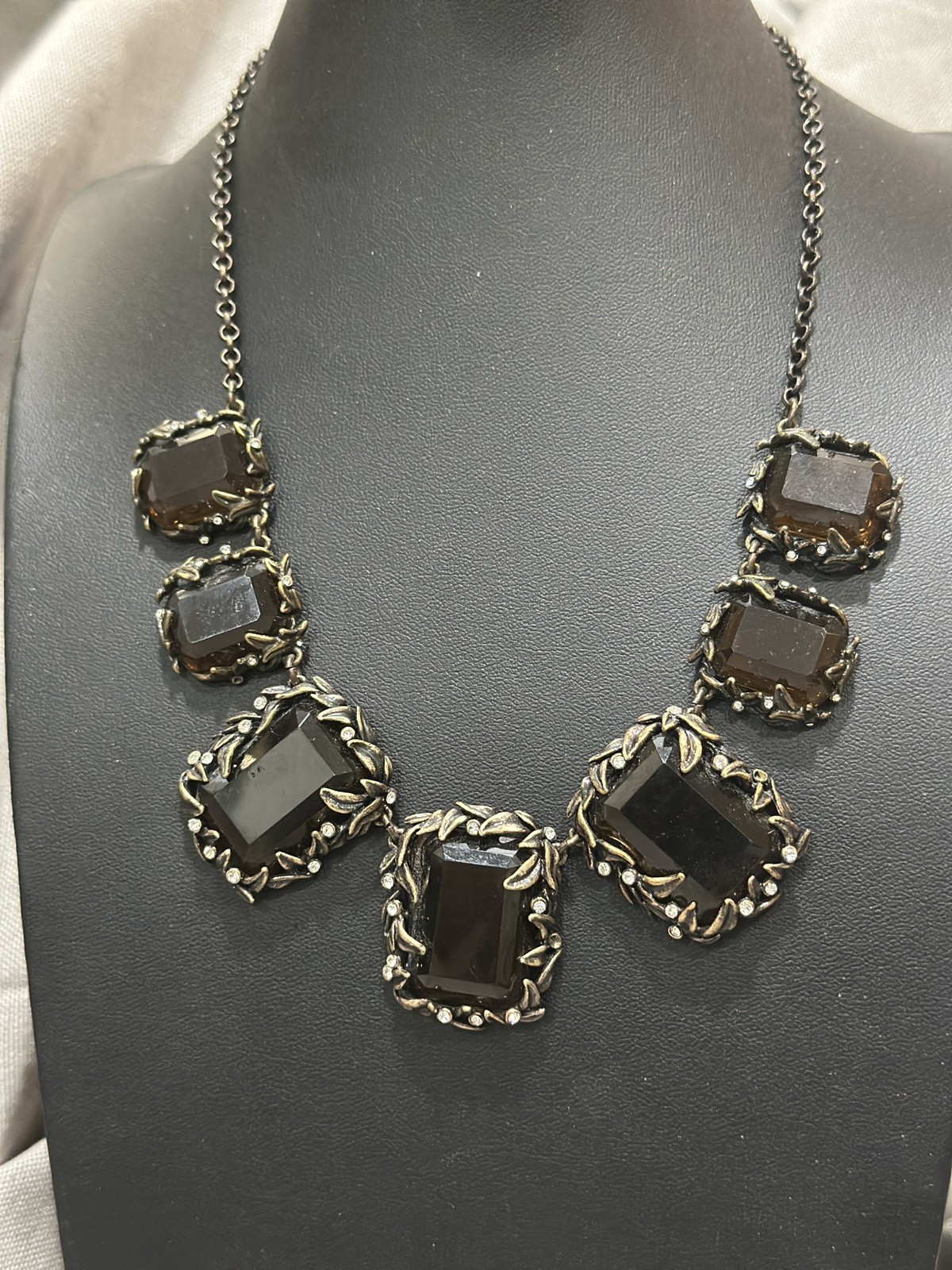 Talbots Dark Brown Acrylic Stone Statement Necklace Toggle Closure 18″