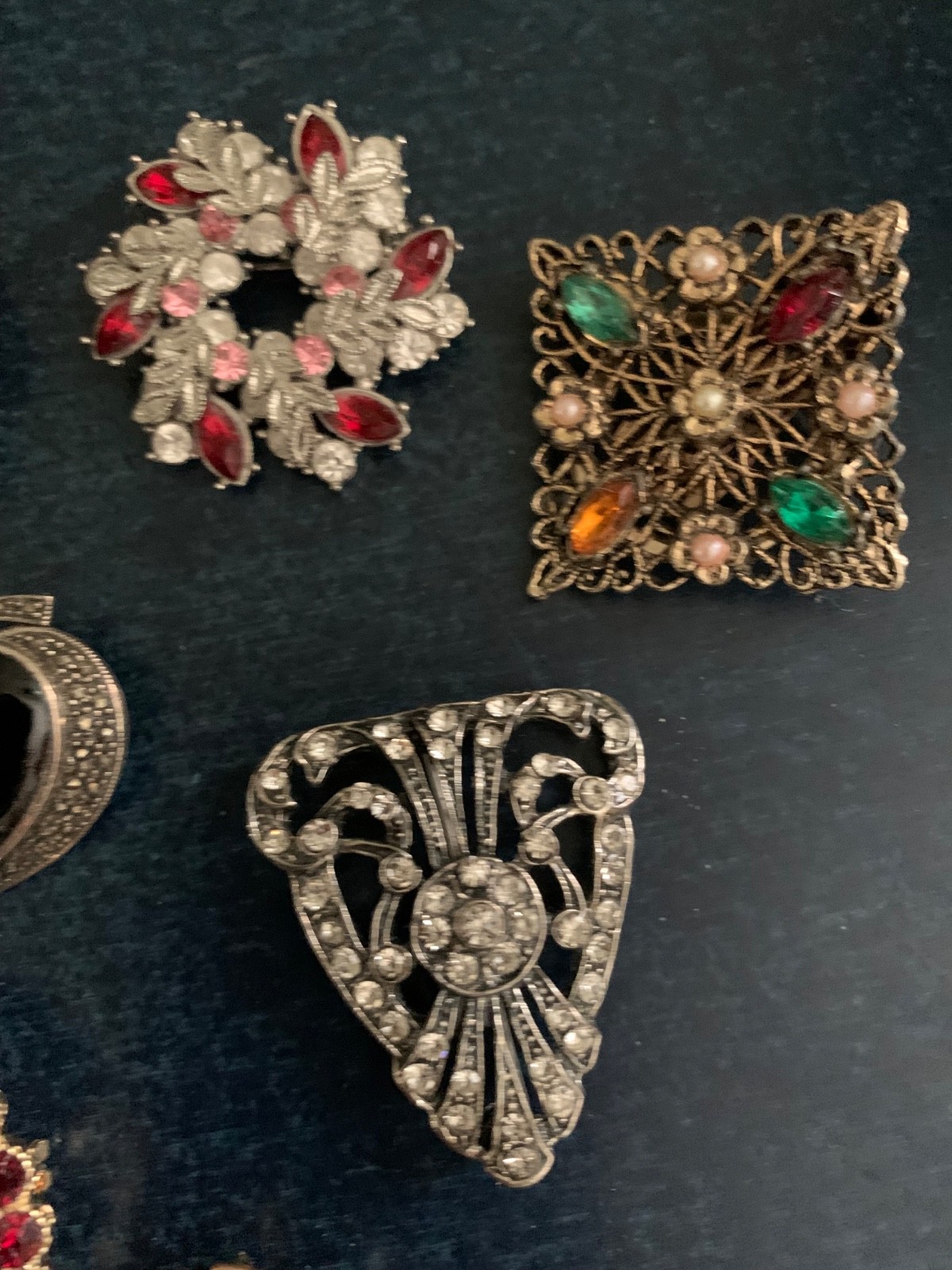 Lot 10 Assorted Pins Monet Avon
