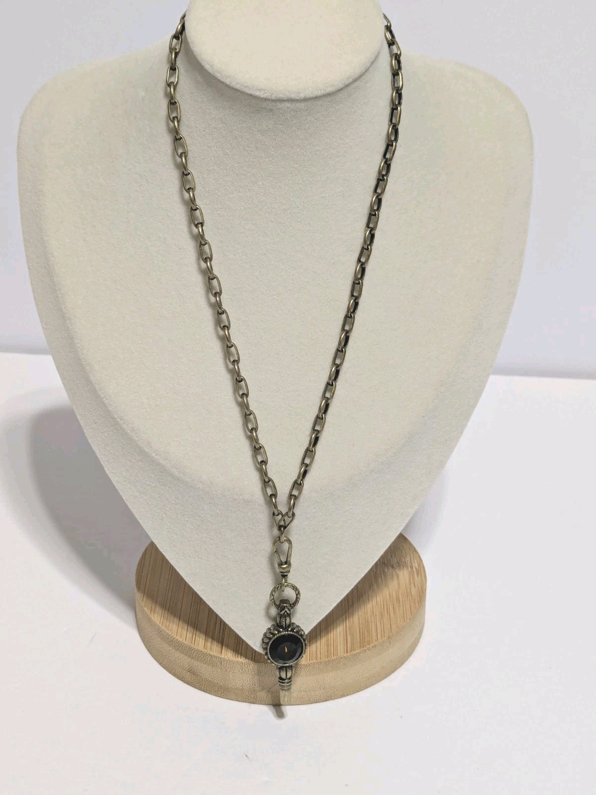 Gold Tone Antique Style Necklace -Reversible Etched Heart & Glass Pendant 16″