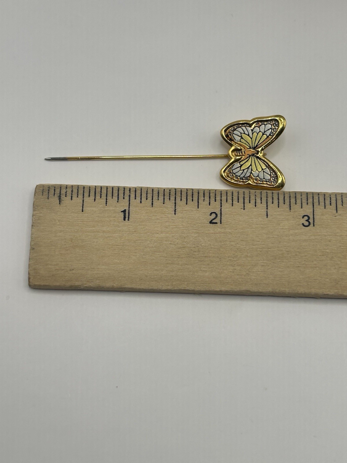 Vintage 1960’S CROWN TRIFARI GOLD-TONE FINISH ENAMEL BUTTERFLY STICK PIN lovely