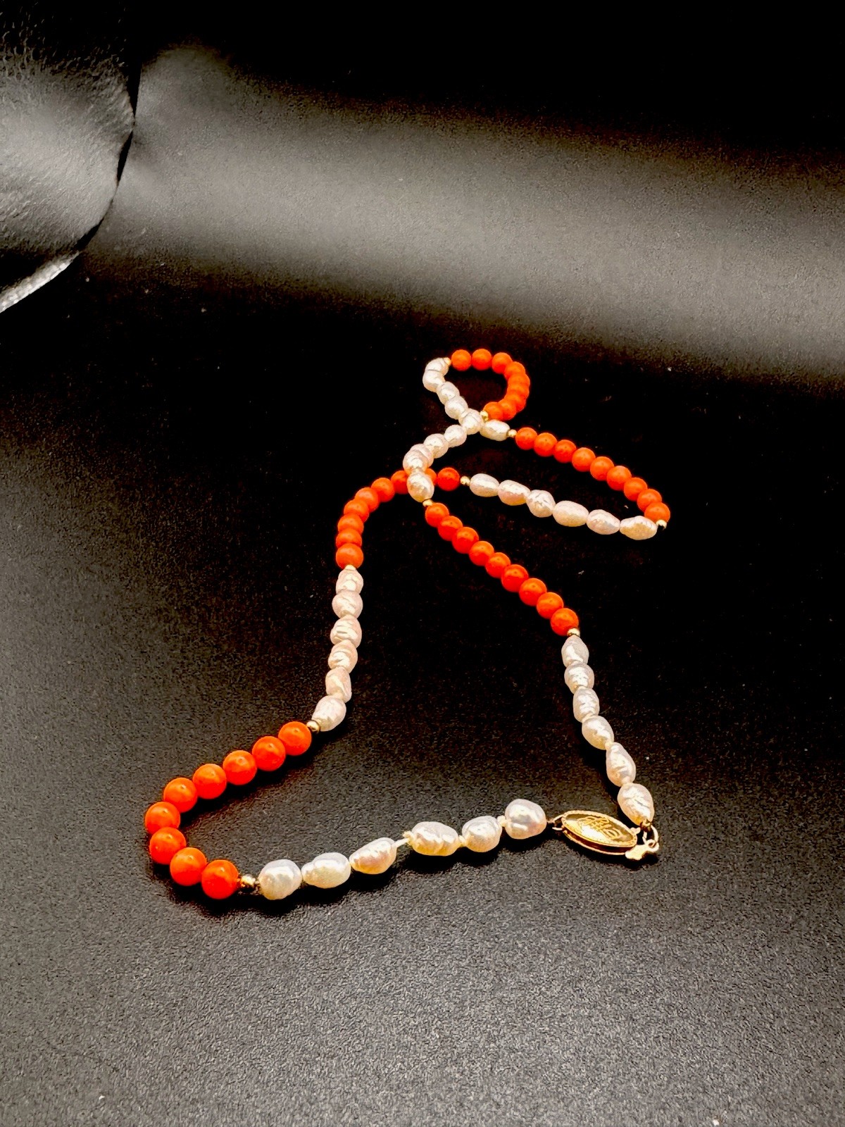 VINTAGE GENUINE CORAL BEADS/Pearl NECKLACE 14K CLASP Beautiful Classic F/S