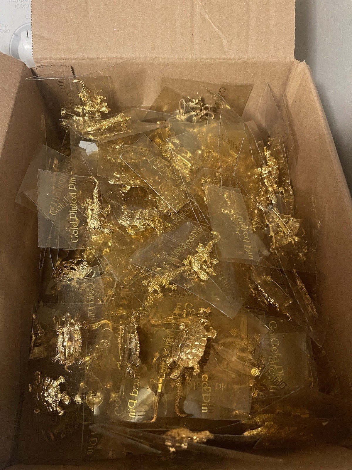 Huge Estate Pin Brooch Lot Gold Plated Vintage Pins Animals Holidays 20lbs NOS