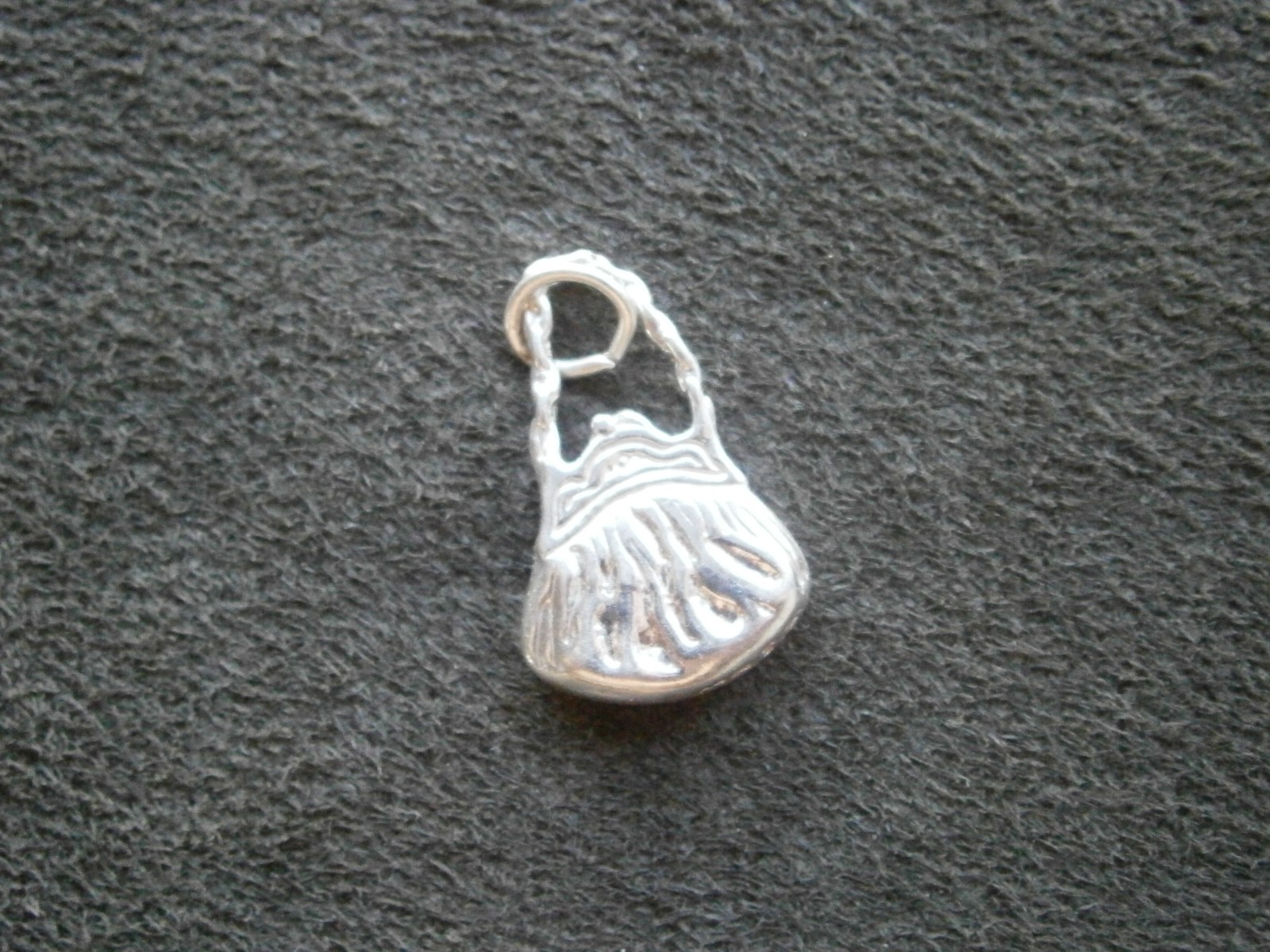 Purse Handbag Vintage Solid Shiny Sterling Silver Bracelet Charm Pendant 3.1g