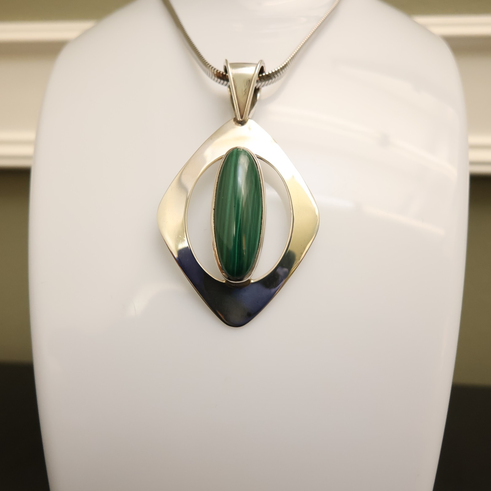 Dominique Dinouart pendant DDD malachite Milor 925 sterling silver omega chain