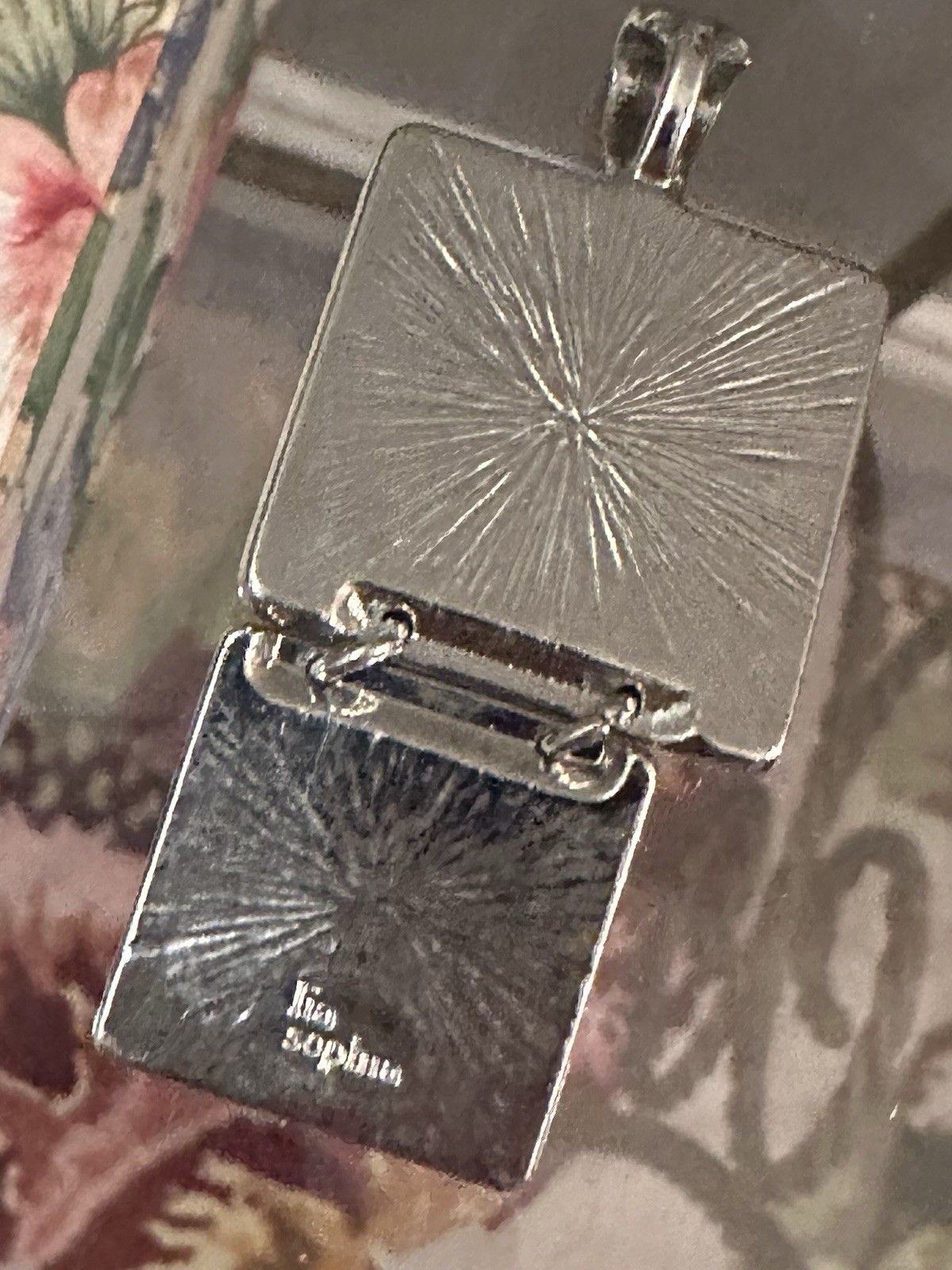 Vintage Lia Sophia Silver Tone Green Swirling Acrylic Square Pendant 2 Inch