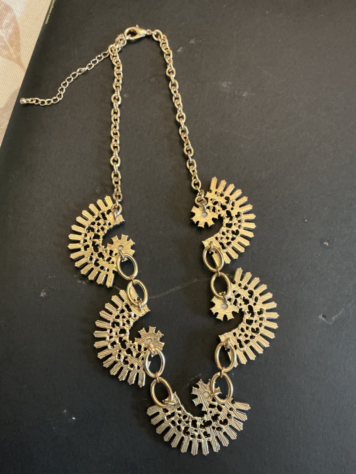 J. CREW IVORY COLOR FAN FLOWER NECKLACE WITH CRYSTALS AND GOLD TONE CHAIN 18”