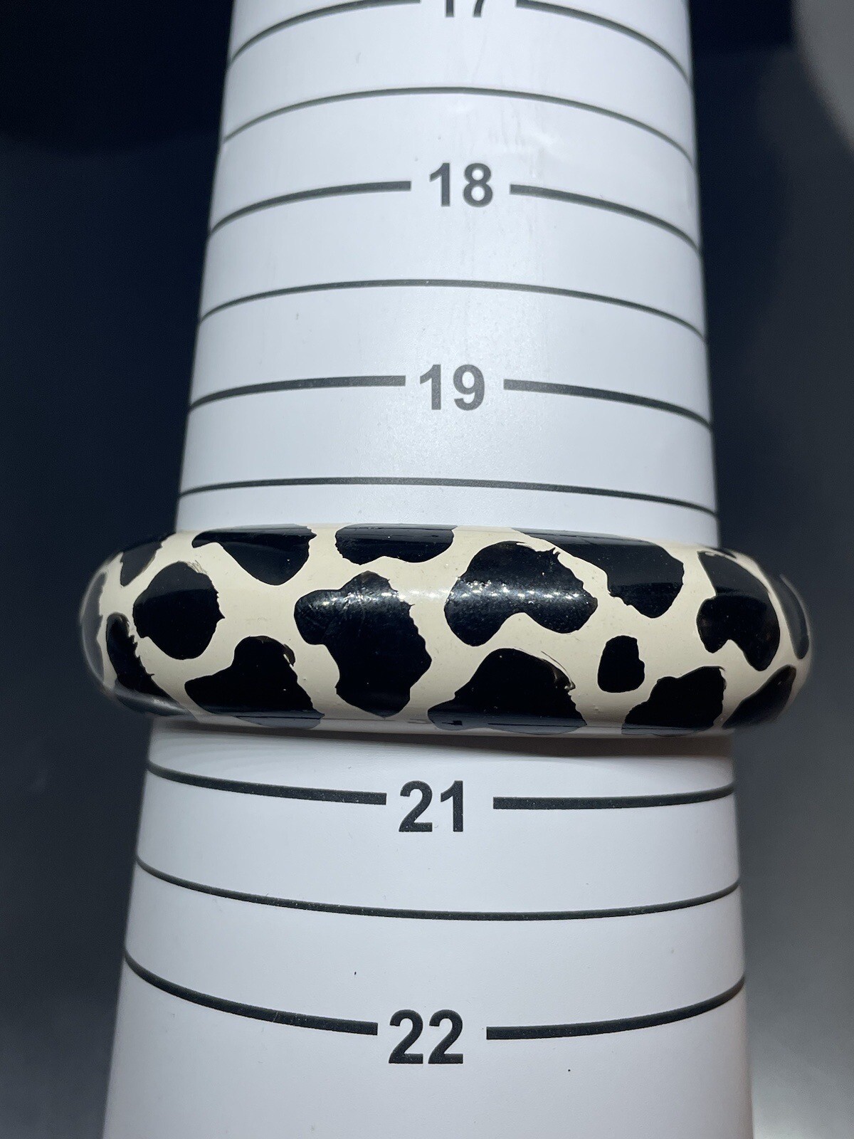 VTG Black/White Wood? Lucite? Animal & Floral Print 7.87” 2 Bangle Bracelets Set