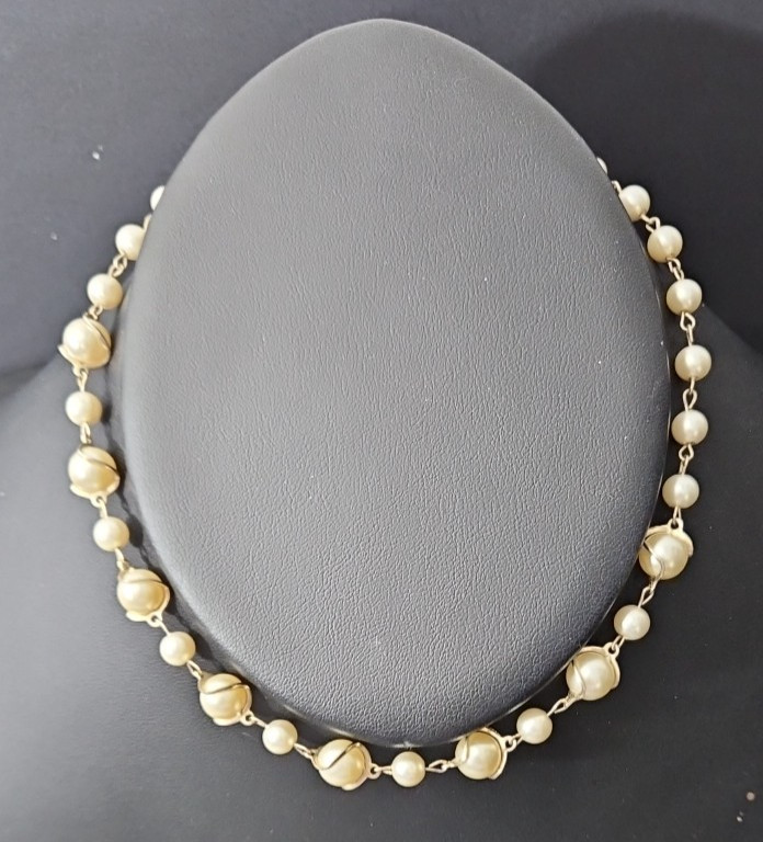 Vintage Beaded Necklace Wrapped Wire Gold Tone Links