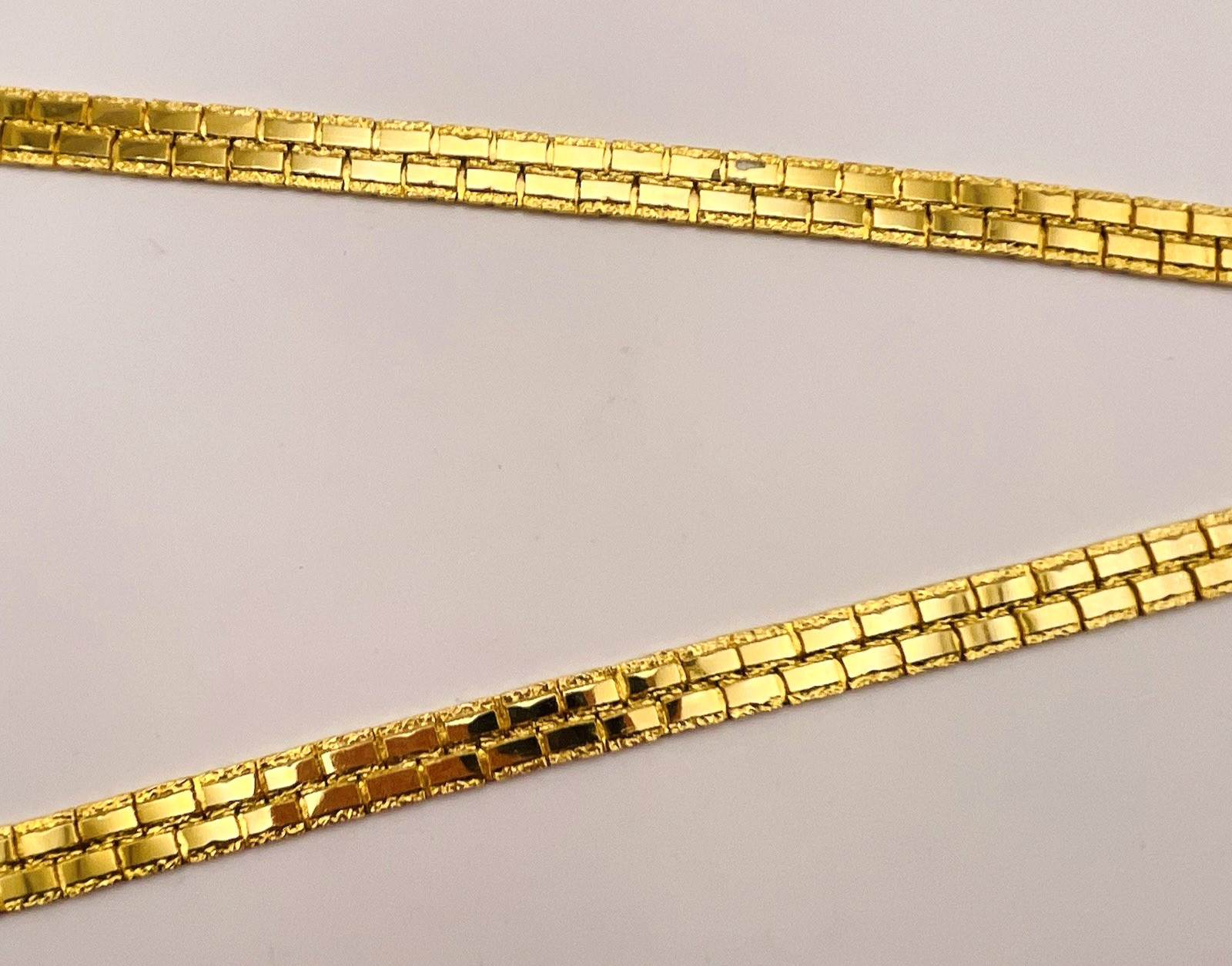 Vintage Gold Tone Smooth and Textured Wide Chain Necklace 24″ Statement