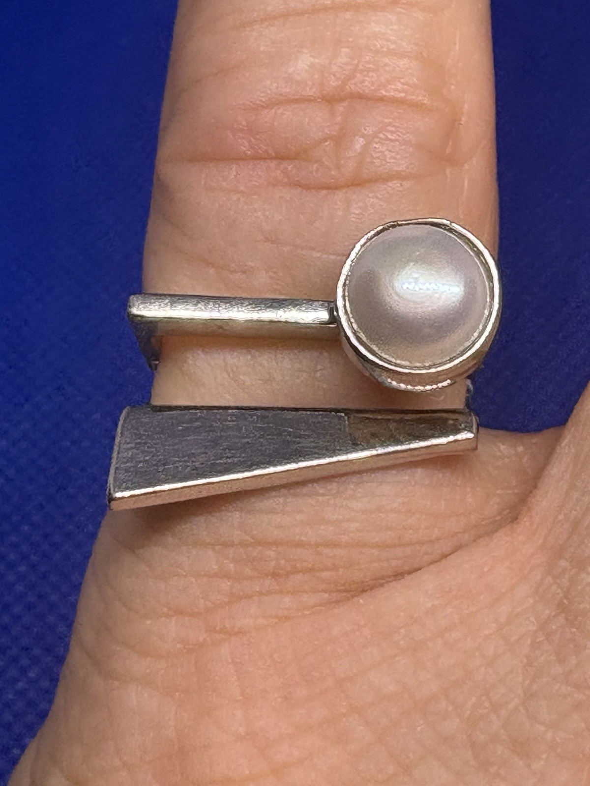 (01) TS 925 Sterling Silver Square Ring Size 6.5-7.0 White Pearl Mexico 1980s