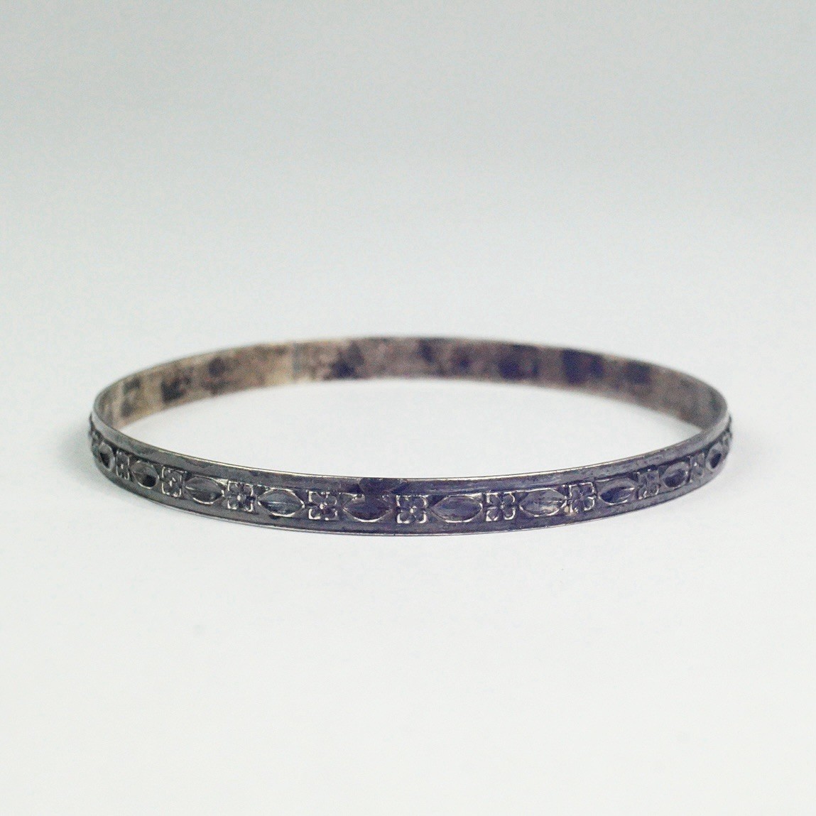 Vintage Sterling Silver 5.3 mm Floral Geometric Bangle Bracelet 7.75” 8.33 g