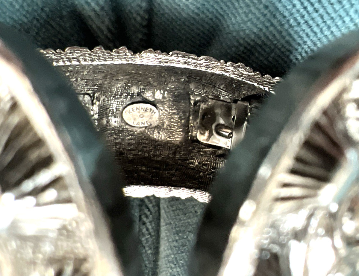 VINTAGE KENNETH JAY LANE KJL SILVER TONE ESTRUSCAN HINGED CUFF BRACELET